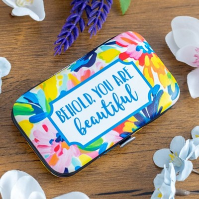 Song of Solomon Floral Manicure Kit