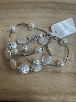 Ladies Of Pearl Stretch Bracelets