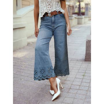 Embroidered Wide Leg Cropped Jeans