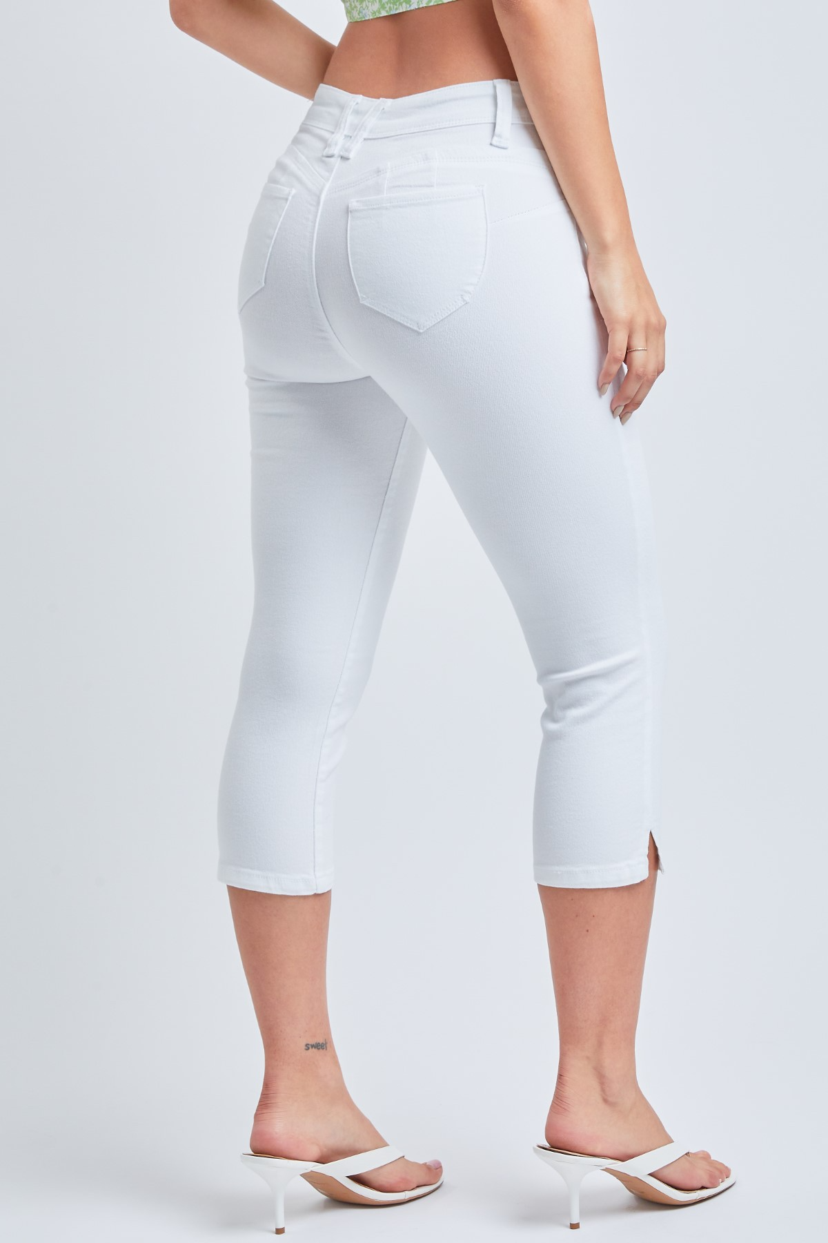 WannaBettaButt Side Slit Capri