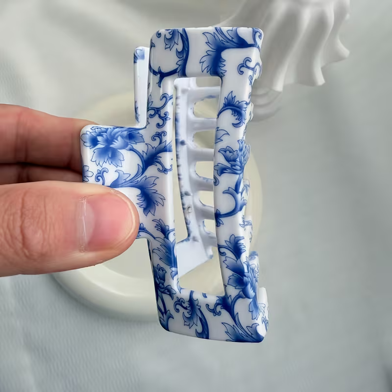 Plastic Claw Clip