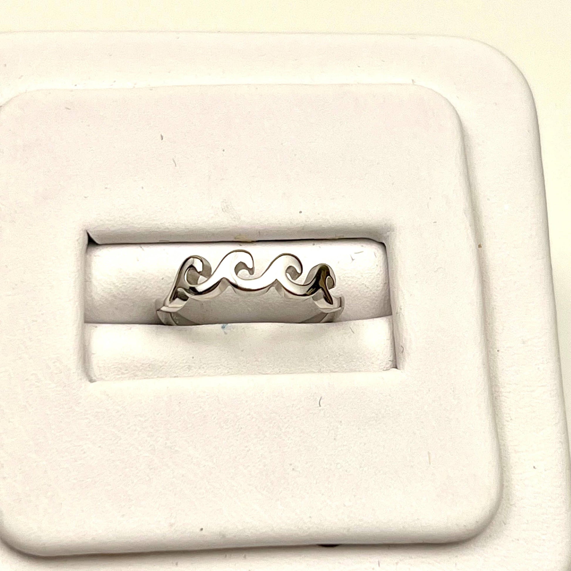 Rolling Waves Toe Ring Sterling Silver - Lady Dorothy Boutique